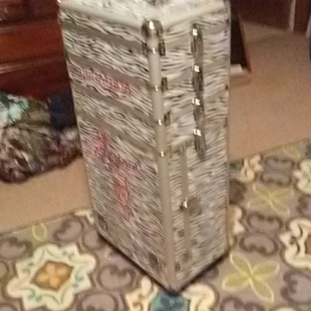 Zebra roller makeup trunk - Picture 2 of 2